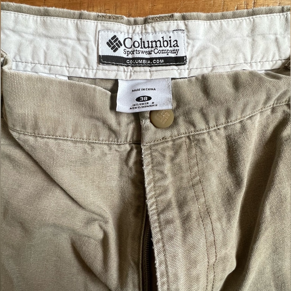 Columbia shorts 38W 9” inseam